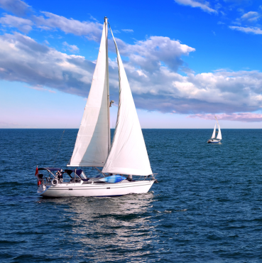 FOTO VELERO EN EL MAR
